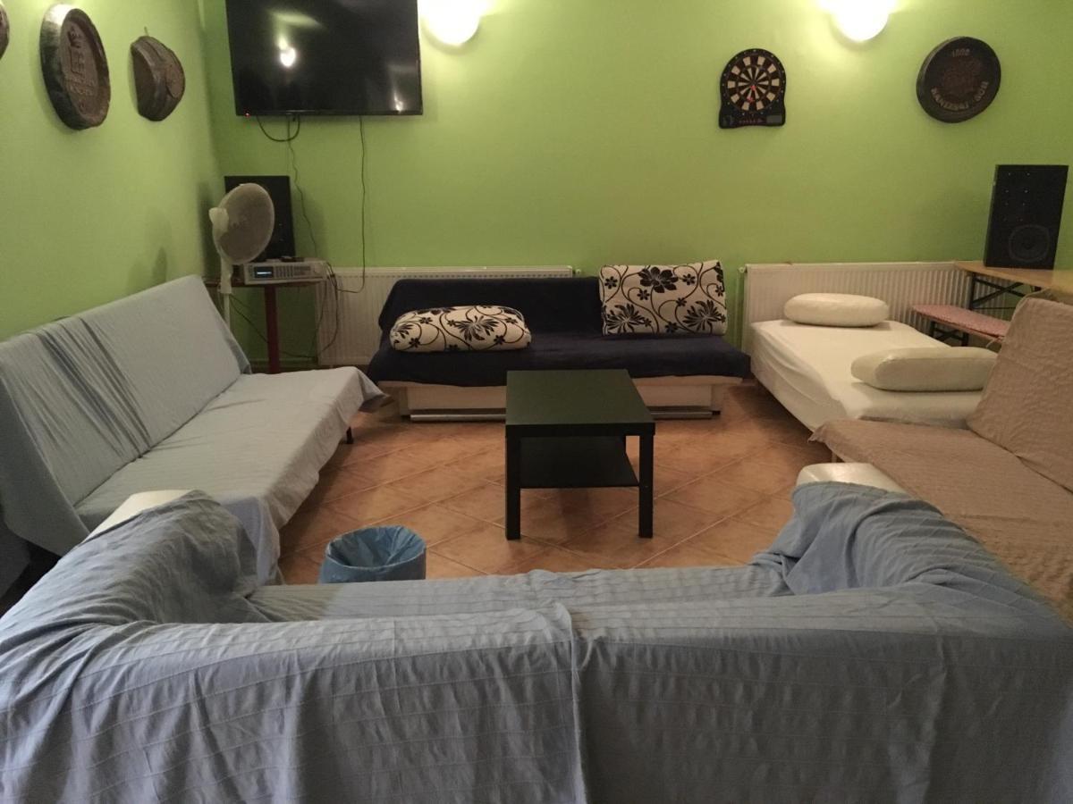 Whole Basement Former Pub3 For Bachelor / Bachelorette Party Budapest Luaran gambar