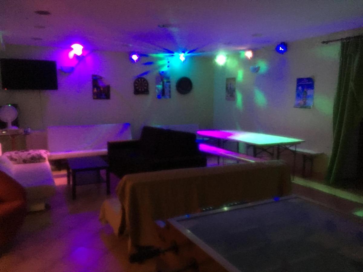 Whole Basement Former Pub3 For Bachelor / Bachelorette Party Budapest Luaran gambar
