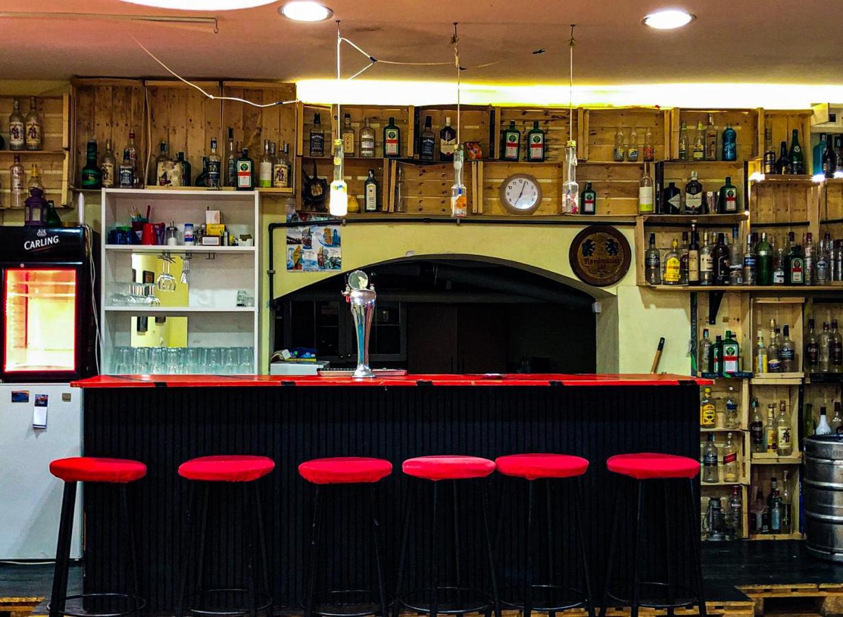 Whole Basement Former Pub3 For Bachelor / Bachelorette Party Budapest Luaran gambar