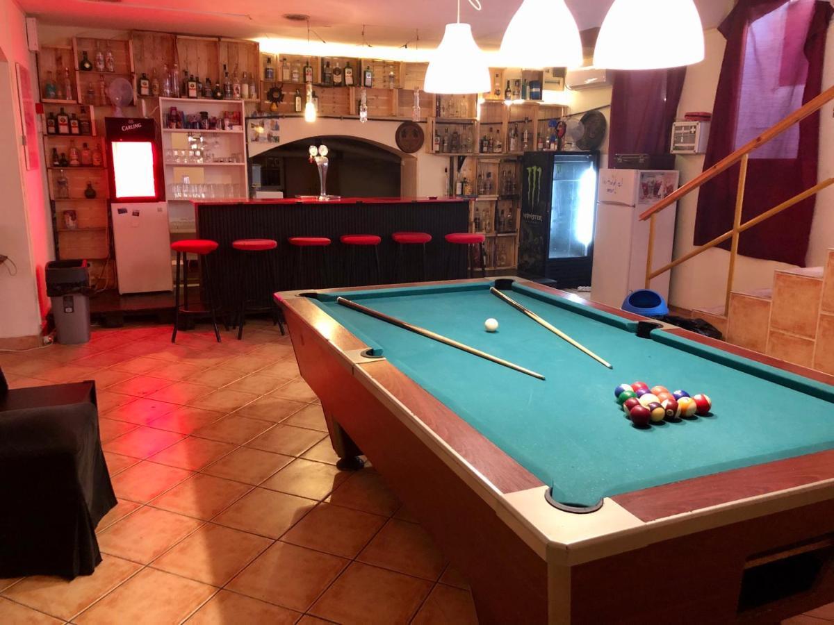 Whole Basement Former Pub3 For Bachelor / Bachelorette Party Budapest Luaran gambar