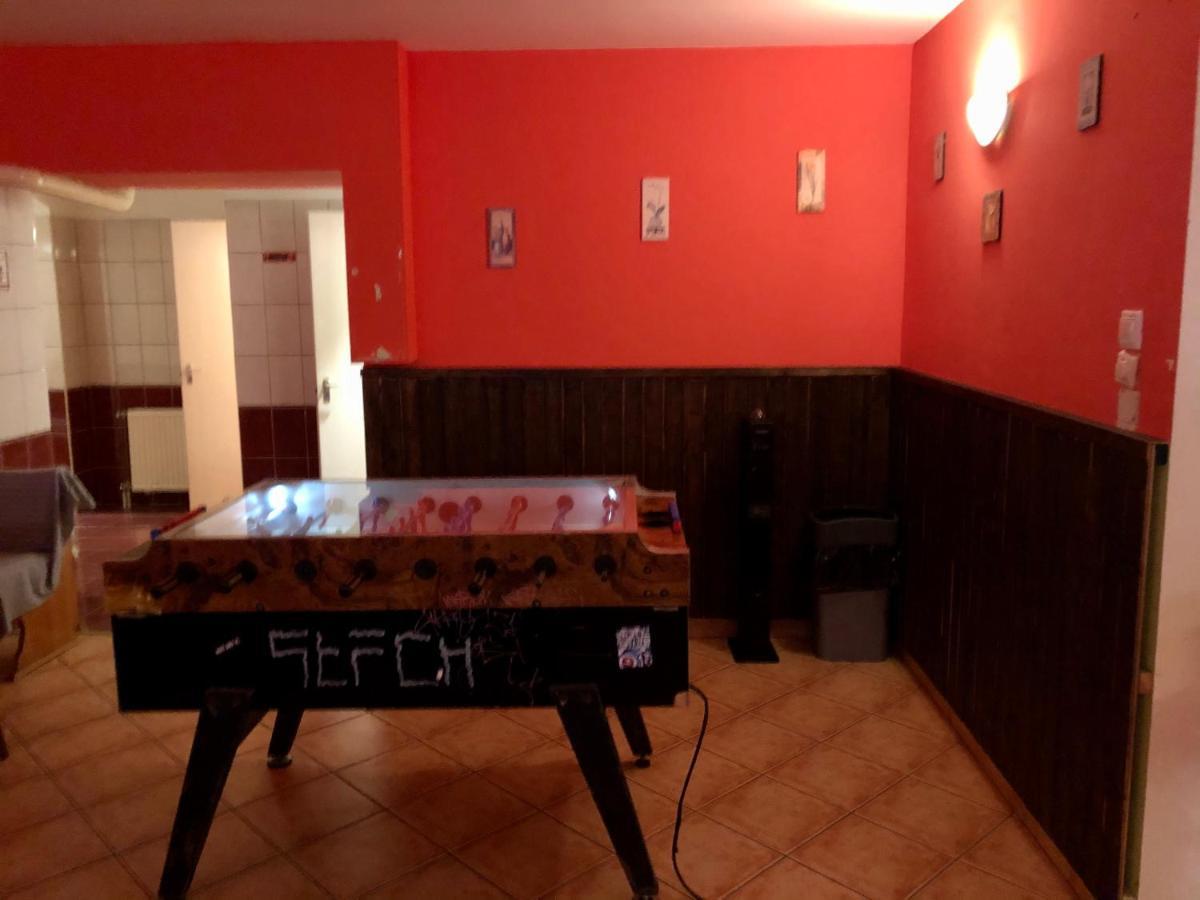 Whole Basement Former Pub3 For Bachelor / Bachelorette Party Budapest Luaran gambar