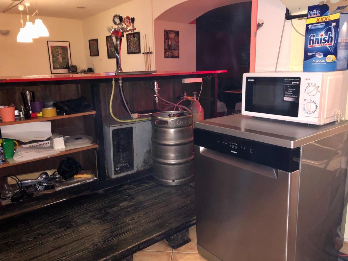 Whole Basement Former Pub3 For Bachelor / Bachelorette Party Budapest Luaran gambar