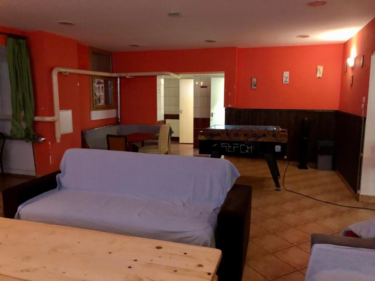 Whole Basement Former Pub3 For Bachelor / Bachelorette Party Budapest Luaran gambar
